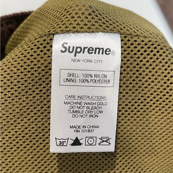 Supreme nylon trail ss18 woodland camo size XL - Picture 2 of 5